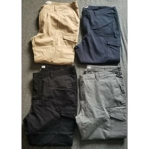 LO4 Essentials Men's Size 46W x 28L Great Cond.